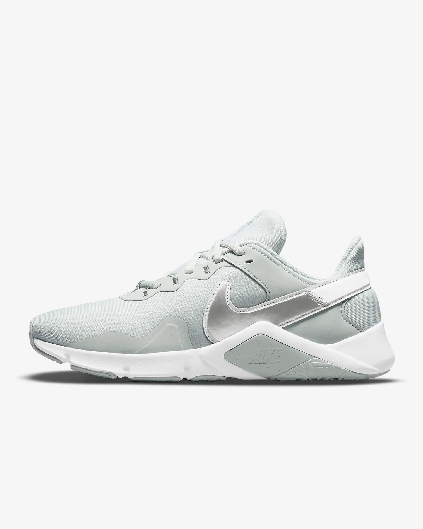 Nike Legend Essential 2